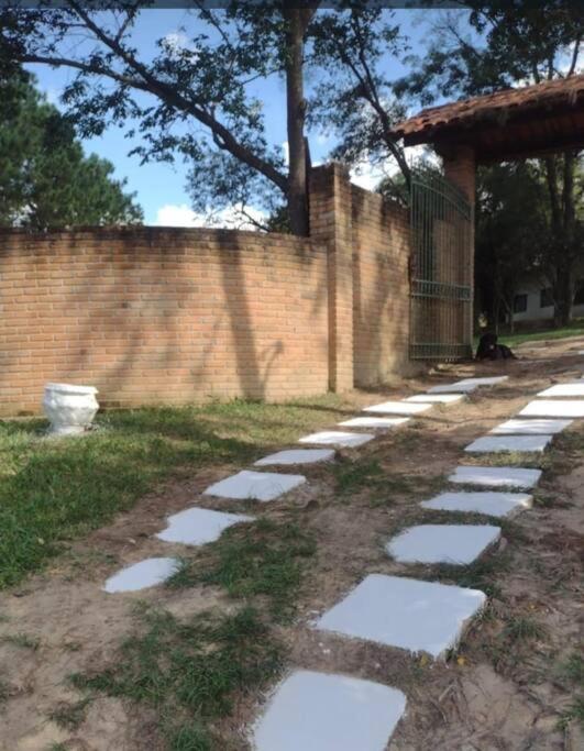 Chacara Com Piscina Em Condominio Fechado Prox Shopping Outlet Catarina Mairinque Exterior foto